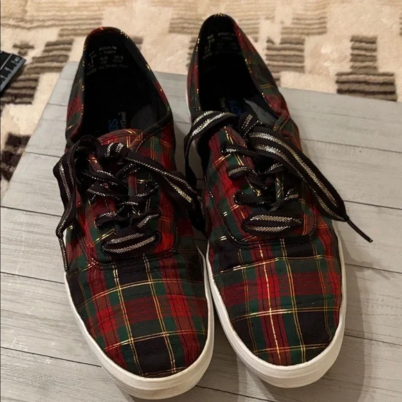 Keds Plaid Sneakers - Red, Green, and Black they are like new!!!! - Picture 1 of 9